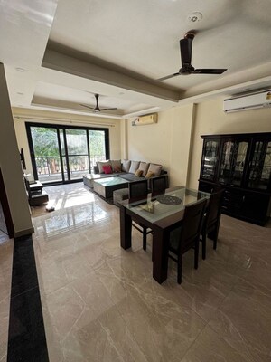 Parking in 2 BHK Builder Floor at Sector 23a – for Rent