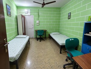  Pg For Rent in Rambaug Colony