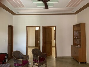 2 BHK Builder Floor For Rent in Sector 21