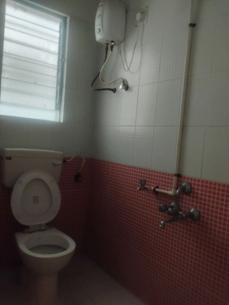 Bathroom, sneh-akshay-nagar-phase-iii 2 Bedroom 863 Sq.Ft. Apartment In Pimple Nilakh Pune 10695494