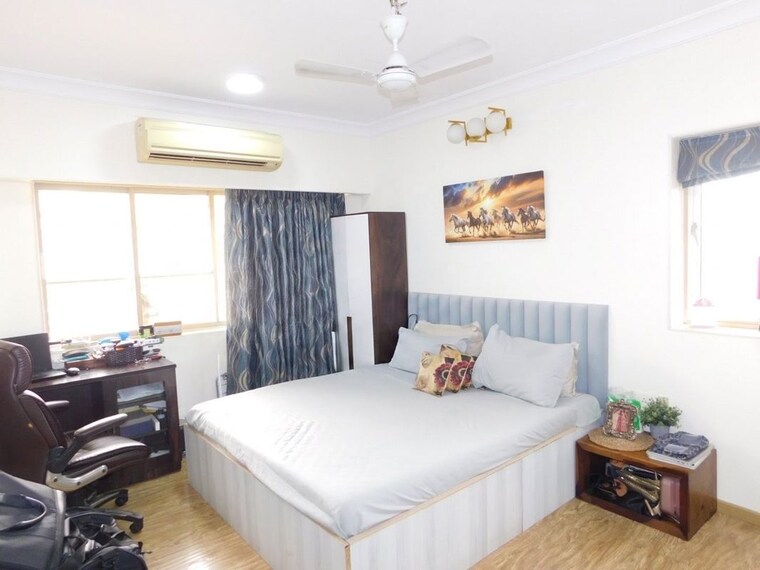 Bedroom, bandra west 3 Bedroom 1250 Sq.Ft. Apartment In Bandra West Mumbai 10695529