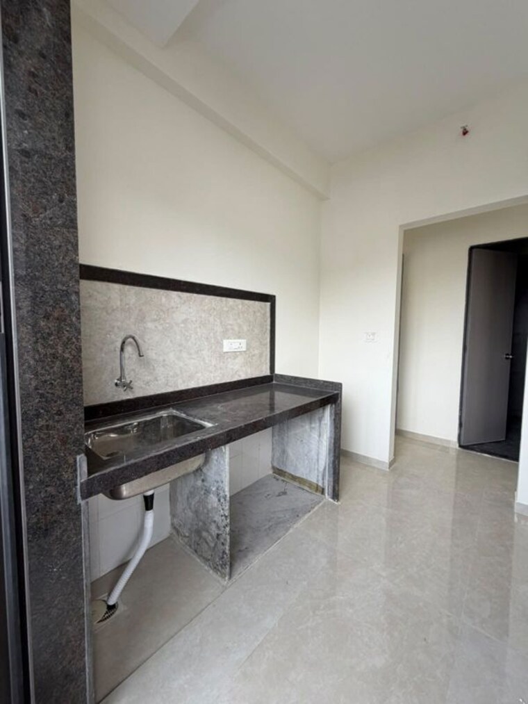 Kitchen, damji-shamji-mahavir-spring-tulip-phase-1 3.5 Bedroom 1500 Sq.Ft. Apartment In Pokhran Road No Two Thane 10695539