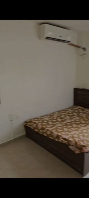 Bedroom in 3 BHK Apartment at Colaba – for Rent