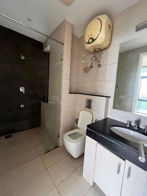 Bathroom in 3 BHK Builder Floor at Sector 21 – for Rent