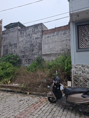  Plot – Exterior View View at Bakshi Ka Talab - for Sale
