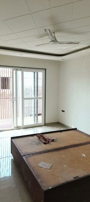 Room in 3 BHK Apartment at DLF Garden City Independent Floors, Sector 92 – for Rent