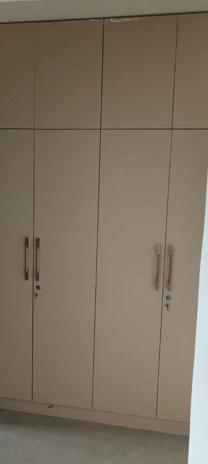 Furnished Amenities in 3 BHK Apartment at DLF Garden City Independent Floors, Sector 92 – for Rent
