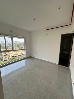 Room in 2 BHK Apartment at The Central, Chembur – for Rent