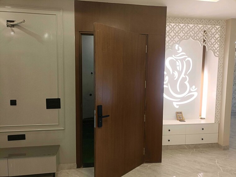 Bathroom, sector 23 2 Bedroom 1300 Sq.Ft. Builder Floor In Sector 23 Gurgaon 10695612