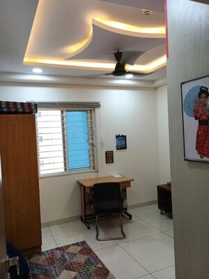 Team Area in 2.5 BHK Apartment at Gayatri Mansion, Kachiguda – for Rent