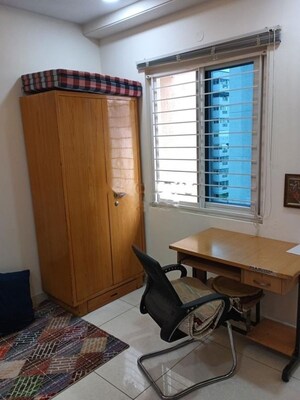 Team Area in 2.5 BHK Apartment at Gayatri Mansion, Kachiguda – for Rent