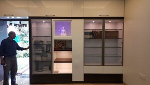Room in 4 BHK Independent House at Anand Park Aundh, Aundh – for Sale