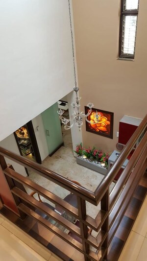 Furnished Amenities in 4 BHK Independent House at Anand Park Aundh, Aundh – for Sale
