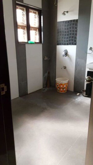 Room in 4 BHK Independent House at Anand Park Aundh, Aundh – for Sale