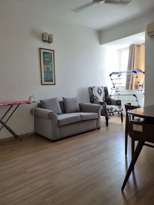 3.5 BHK Apartment For Rent in DLF Park Place, Sector 54