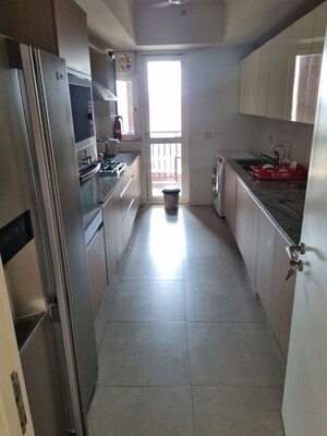 Balcony in 3.5 BHK Apartment at DLF Park Place, Sector 54 – for Rent