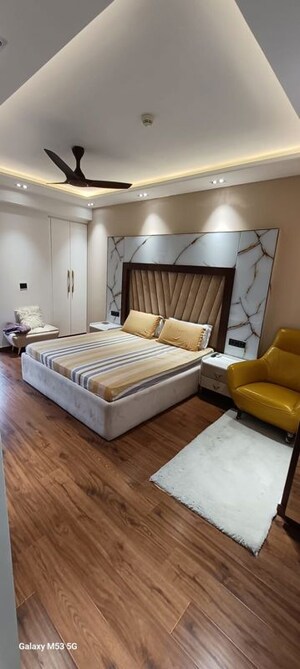 Bedroom in 3.5 BHK Apartment at DLF Park Place, Sector 54 – for Rent