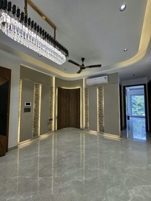 Building Lobby in 3 BHK Builder Floor at Sector 23 – for Rent