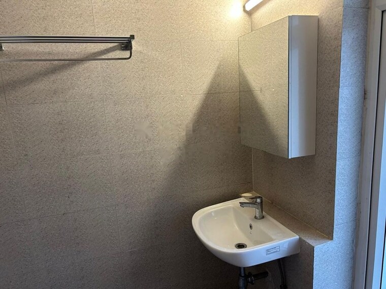 Bathroom, pareena-micasa 3 Bedroom 1450 Sq.Ft. Apartment In Sector 68 Gurgaon 10695629