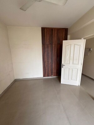 3 BHK Apartment For Sale in Mapsko Paradise, Sector 83