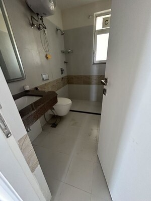 Team Area in 3 BHK Builder Floor at Sector 22 – for Rent