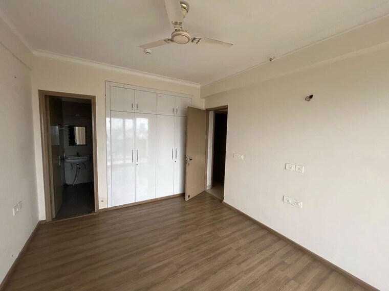 Room, sector 21 2 Bedroom 1200 Sq.Ft. Builder Floor In Sector 21 Gurgaon 10695666