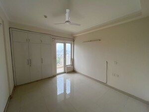 Room in 2 BHK Builder Floor at Sector 21 – for Rent