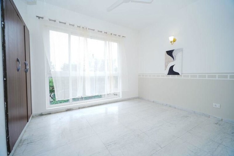 Room, umang-winter-hills 2 Bedroom 1250 Sq.Ft. Apartment In Sector 77 Gurgaon 10695660
