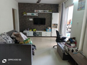 Team Area in 2 BHK Apartment at Shree Signature Park, Wakad – for Rent
