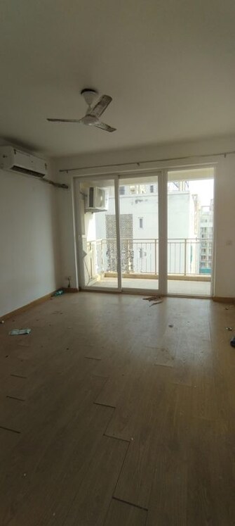 4 BHK 2800 Sq.Ft. Apartment in Emaar Gurgaon Greens