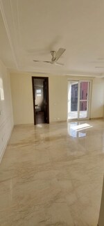 3 BHK 300 Sq.Yd. Builder Floor in Safdarjung Enclave