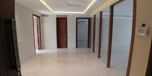 Room in 3 BHK Builder Floor at Safdarjung Enclave – for Rent