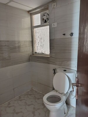 Bathroom in 2.5 BHK Apartment at Amrapali Leisure Park, Amrapali Leisure Valley – for Rent