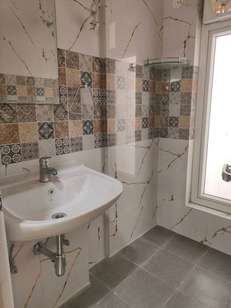 Bathroom, sector 23 2 Bedroom 1200 Sq.Ft. Builder Floor In Sector 23 Gurgaon 10695704