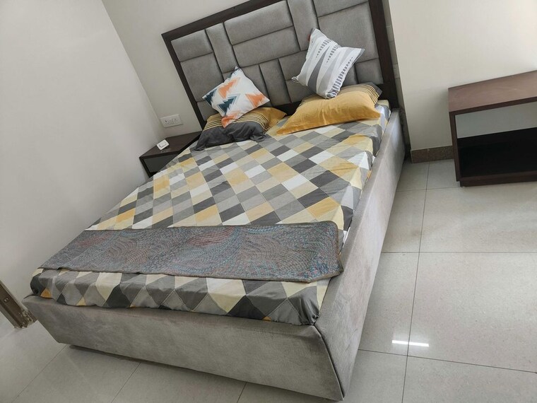 Bedroom, sector 23 2 Bedroom 1200 Sq.Ft. Builder Floor In Sector 23 Gurgaon 10695704