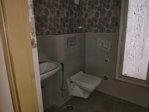 Bathroom in 3 BHK Builder Floor at Sector 21 – for Rent