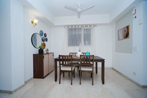 2.5 BHK Apartment For Rent in Emaar Emerald Estate, Sector 65