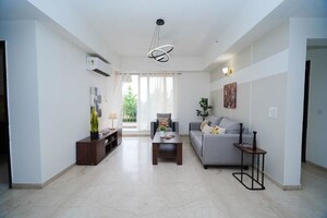 Living Room in 2.5 BHK Apartment at Emaar Emerald Estate, Sector 65 – for Rent