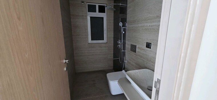 Bathroom, marathon-monte-south 2 Bedroom 855 Sq.Ft. Apartment In Byculla West Mumbai 10695713