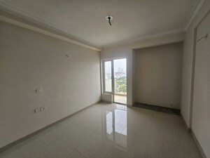 Room in 3 BHK Builder Floor at Sector 23 – for Rent