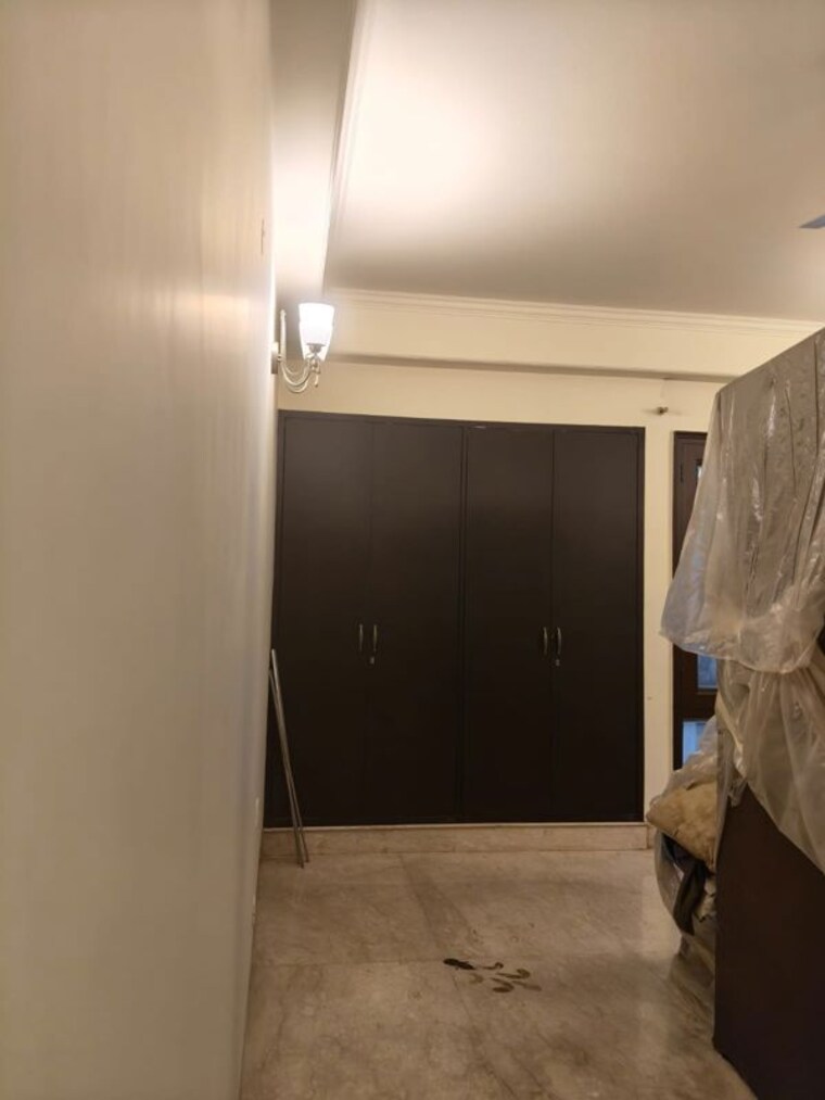 Room, safdarjung enclave 3 Bedroom 300 Sq.Ft. Builder Floor In Safdarjung Enclave Delhi 10695749