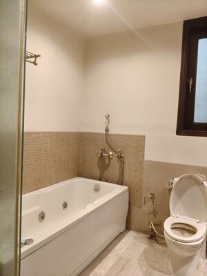 Bathroom in 3 BHK Builder Floor at Safdarjung Enclave – for Rent