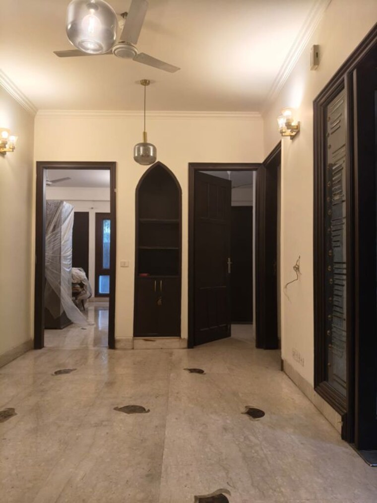 undefined, safdarjung enclave 3 Bedroom 300 Sq.Ft. Builder Floor In Safdarjung Enclave Delhi 10695749