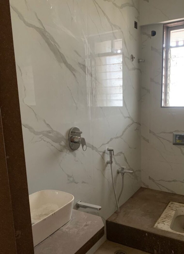 Bathroom, kodia-maimoona-residency 2 Bedroom 810 Sq.Ft. Apartment In Agripada Mumbai 10695740