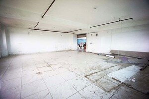Room in  Office Space at Nana Chiloda – for Sale