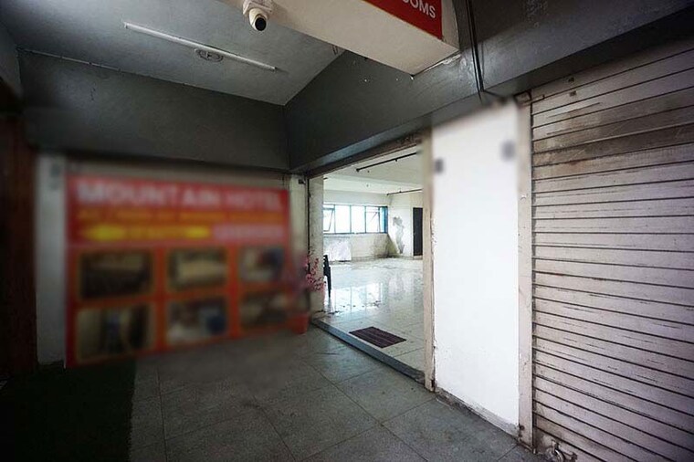 Parking, nana chiloda Commercial Office Space 1358 Sq.Ft. In Nana Chiloda Ahmedabad 10695758