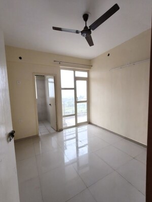 Room in 3 BHK Builder Floor at Sector 22 – for Rent