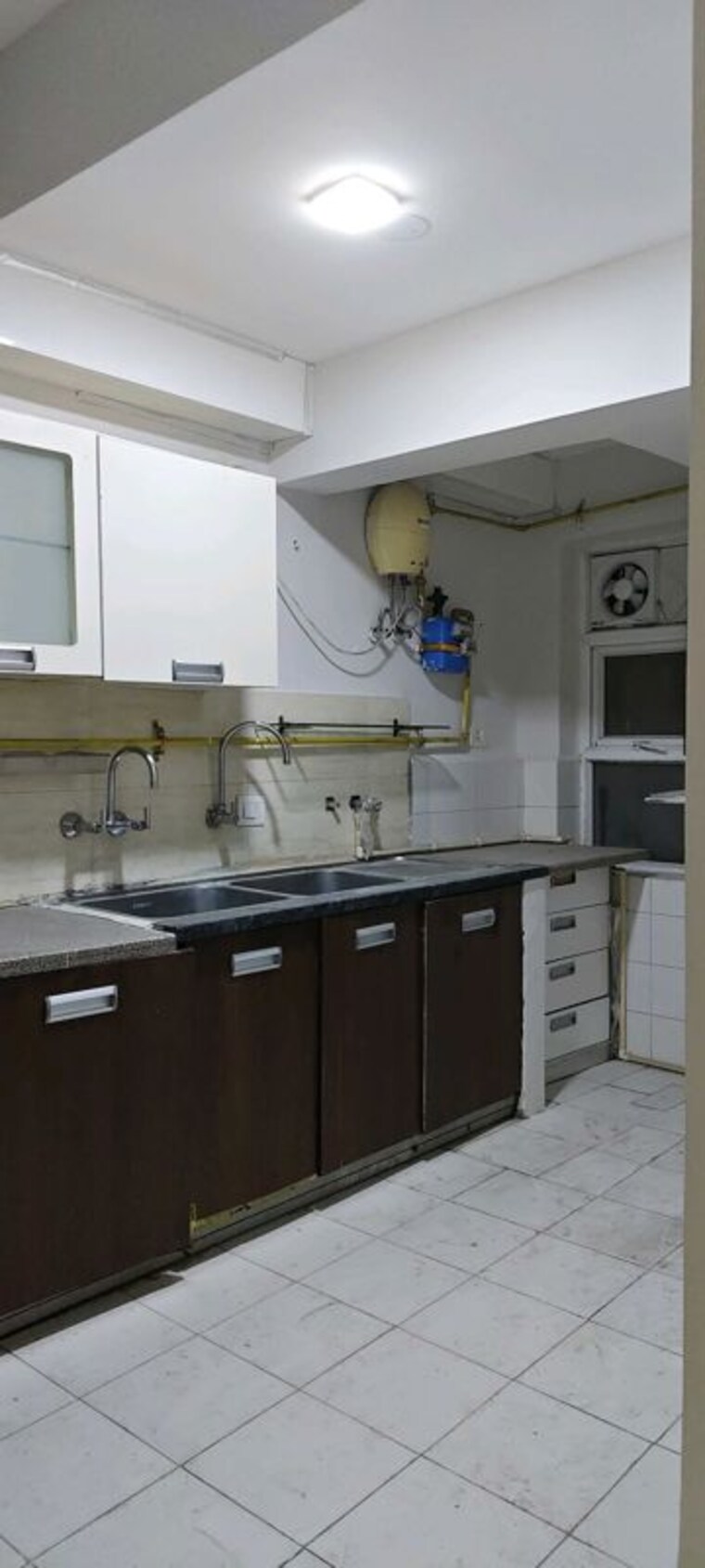 Kitchen, sector 23 3 Bedroom 1600 Sq.Ft. Builder Floor In Sector 23 Gurgaon 10695786