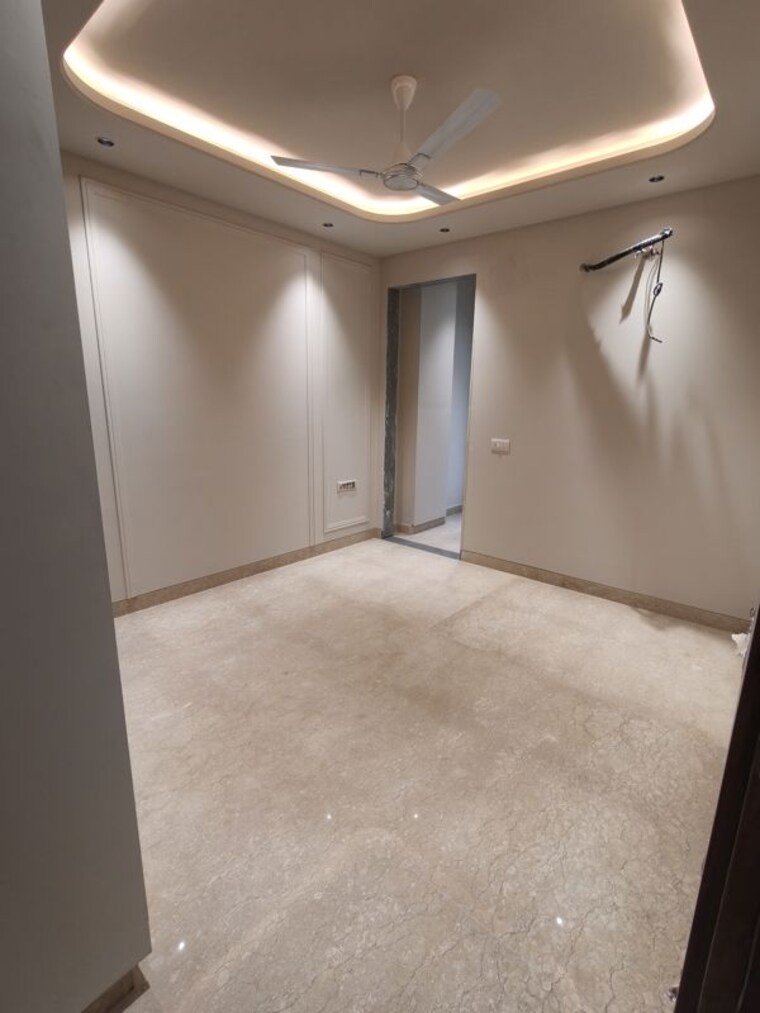 Room, rwa-residential-society-sector-46 3 Bedroom 204 Sq.Yd. Builder Floor In Sector 46 Gurgaon 10695767