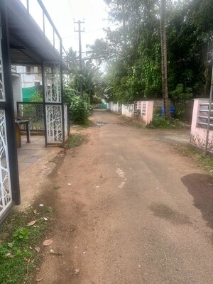 Parking in  Plot at Olary – for Sale